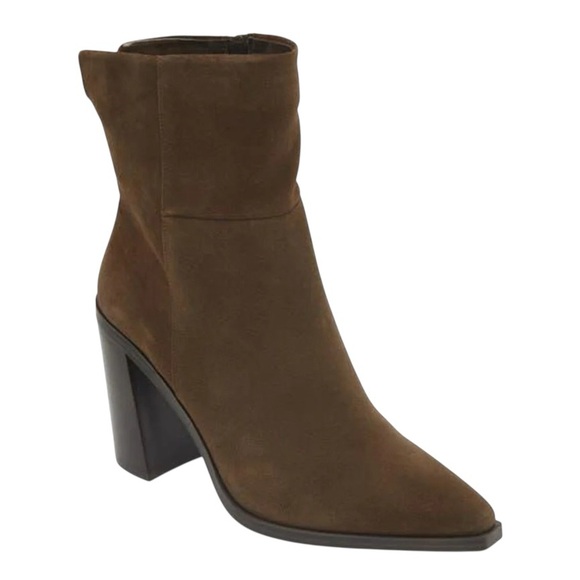 Steve Madden
Women's Brown Silvee Snip Toe Boot Size 9.5 - Picture 2 of 8